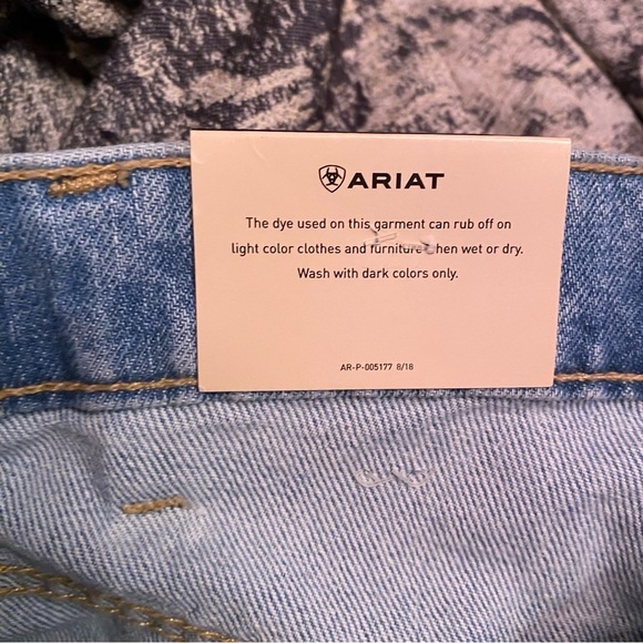 NWT Ariat jeans Mykonos ultra high rise Tom boy distressed jeans 33 reg - Picture 12 of 16